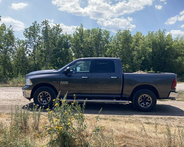 Сірий Додж RAM 1500, об'ємом двигуна 2.99 л та пробігом 300 тис. км за 28000 $, фото 1 на Automoto.ua
