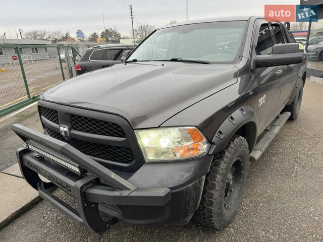 Серый Додж RAM 1500, объемом двигателя 2.99 л и пробегом 378 тыс. км за 26490 $, фото 1 на Automoto.ua