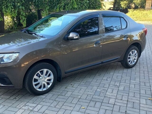 Серый Додж RAM 1500, объемом двигателя 5.65 л и пробегом 202 тыс. км за 26000 $, фото 1 на Automoto.ua