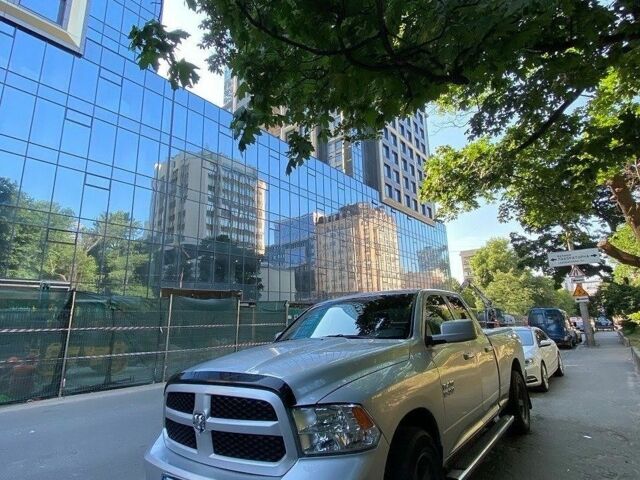 Серый Додж RAM 1500, объемом двигателя 3.6 л и пробегом 127 тыс. км за 18400 $, фото 1 на Automoto.ua