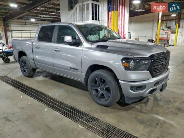 Серый Додж RAM 1500, объемом двигателя 5.7 л и пробегом 75 тыс. км за 27950 $, фото 1 на Automoto.ua