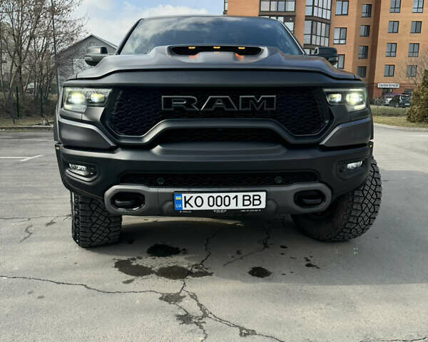 Сірий Додж RAM 1500, об'ємом двигуна 6.2 л та пробігом 10 тис. км за 170000 $, фото 1 на Automoto.ua