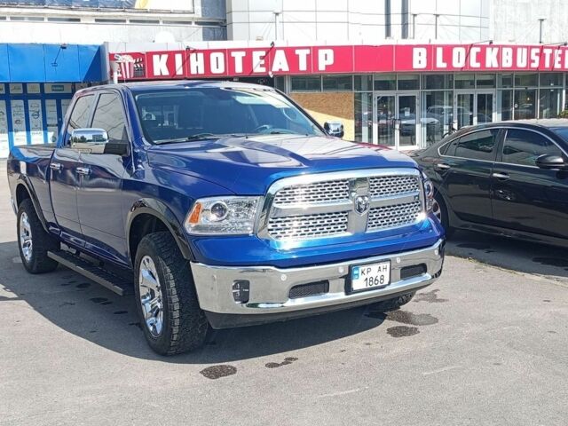 Синий Додж RAM 1500, объемом двигателя 5.7 л и пробегом 160 тыс. км за 25995 $, фото 1 на Automoto.ua