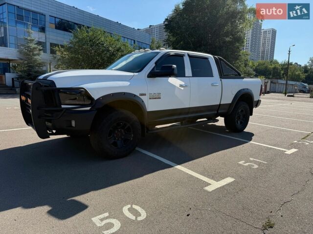 Білий Додж RAM 2500, об'ємом двигуна 5.65 л та пробігом 202 тис. км за 27000 $, фото 1 на Automoto.ua