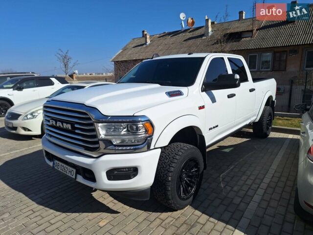 Белый Додж RAM 2500, объемом двигателя 6.4 л и пробегом 25 тыс. км за 54000 $, фото 1 на Automoto.ua