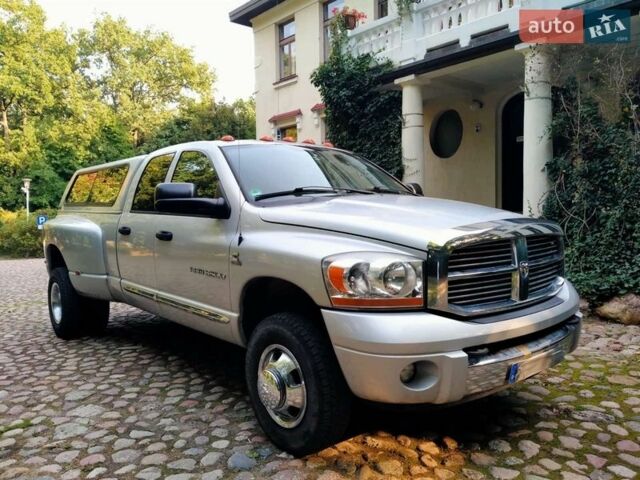 Сірий Додж RAM 3500, об'ємом двигуна 5.9 л та пробігом 104 тис. км за 38313 $, фото 1 на Automoto.ua