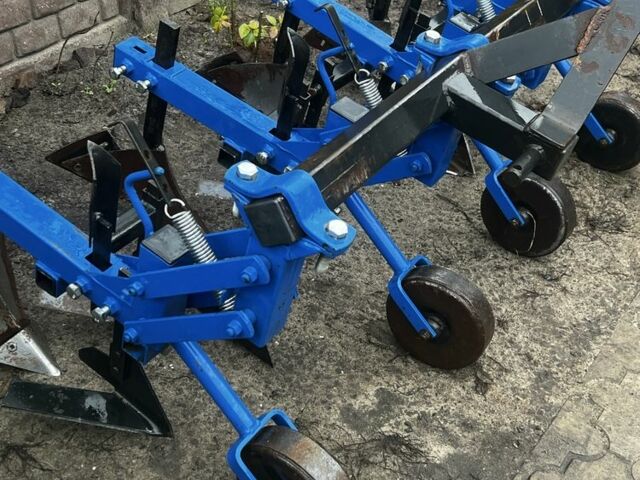 Донг Фенг Другая, объемом двигателя 5 л и пробегом 2 тыс. км за 266 $, фото 1 на Automoto.ua