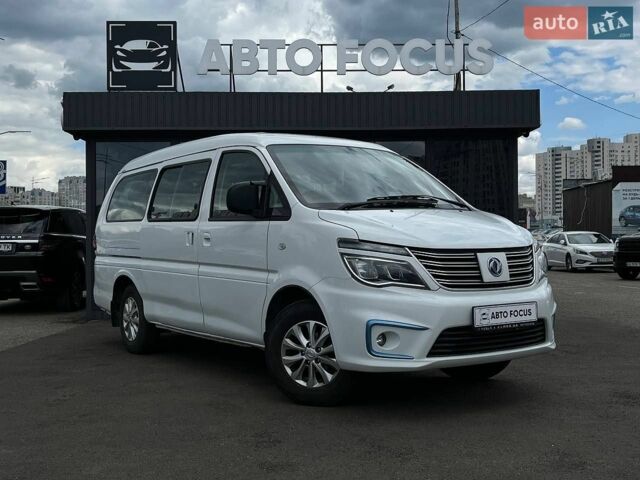 Белый Донг Фенг M5EV, объемом двигателя 0 л и пробегом 99 тыс. км за 16990 $, фото 1 на Automoto.ua