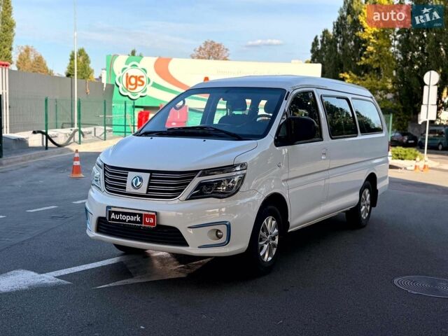 Белый Донг Фенг M5EV, объемом двигателя 0 л и пробегом 99 тыс. км за 13940 $, фото 1 на Automoto.ua