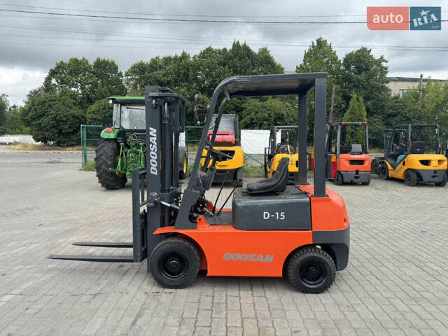 Помаранчевий Дусан Д, об'ємом двигуна 0 л та пробігом 0 тис. км за 5000 $, фото 1 на Automoto.ua