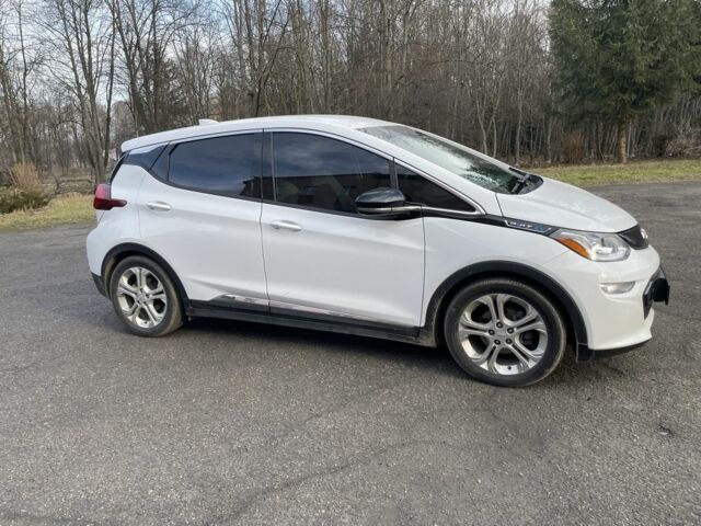 Белый Другая Другая, объемом двигателя 0 л и пробегом 144 тыс. км за 12500 $, фото 1 на Automoto.ua