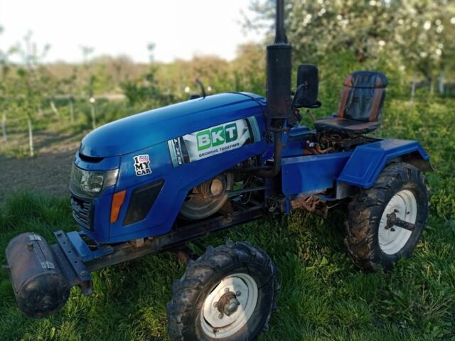 Другая Другая, объемом двигателя 1.5 л и пробегом 1000 тыс. км за 1800 $, фото 1 на Automoto.ua