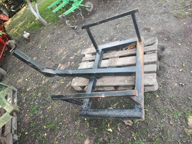 Другая Другая, объемом двигателя 4 л и пробегом 200 тыс. км за 268 $, фото 1 на Automoto.ua