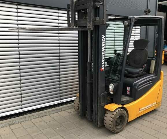 Другая Megane Scenic, объемом двигателя 6 л и пробегом 0 тыс. км за 14769 $, фото 1 на Automoto.ua