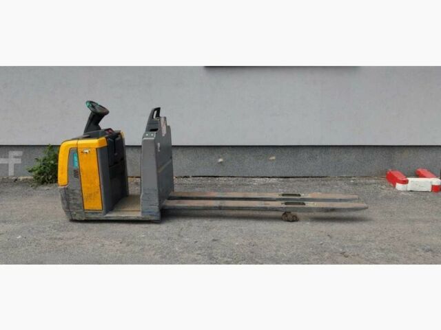 Другая Megane Scenic, объемом двигателя 6 л и пробегом 0 тыс. км за 1469 $, фото 1 на Automoto.ua