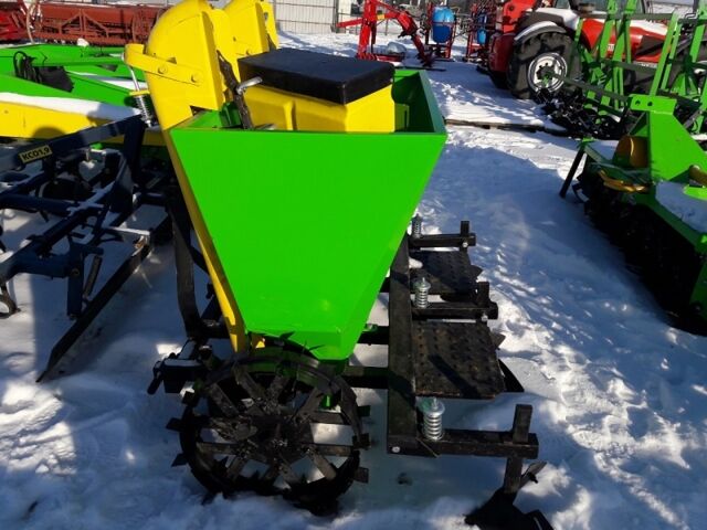 Другая Megane Scenic, объемом двигателя 2.3 л и пробегом 0 тыс. км за 544 $, фото 1 на Automoto.ua