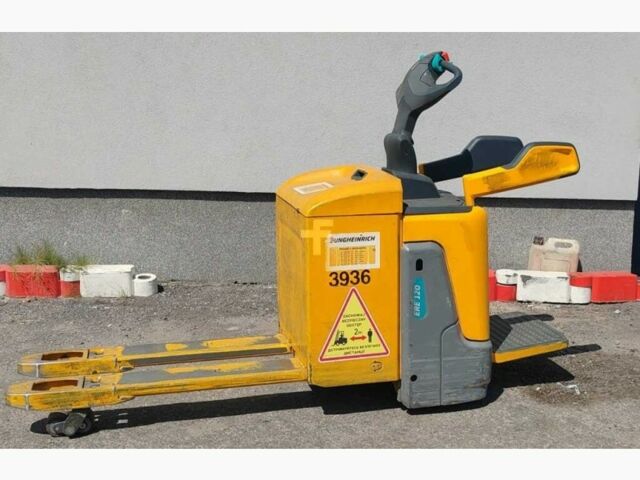 Другая Megane Scenic, объемом двигателя 2.3 л и пробегом 0 тыс. км за 1822 $, фото 1 на Automoto.ua