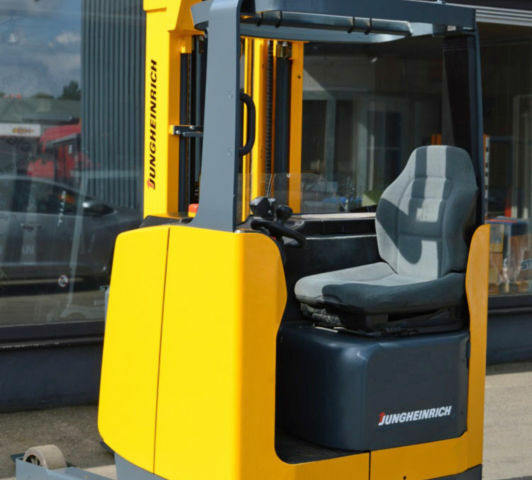 Другая Megane Scenic, объемом двигателя 14.86 л и пробегом 0 тыс. км за 8121 $, фото 1 на Automoto.ua