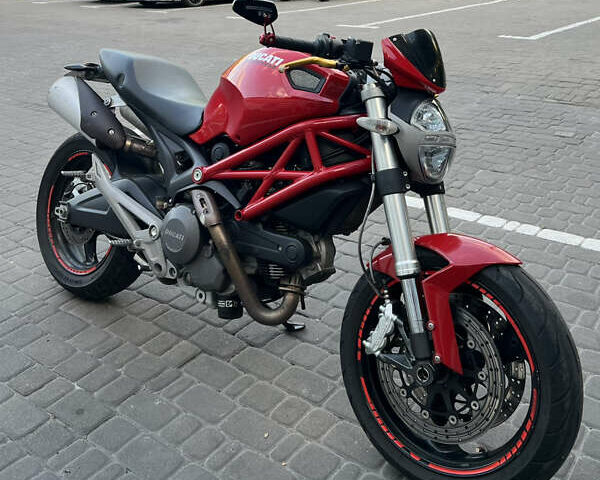 Дукаті 696, об'ємом двигуна 0 л та пробігом 14 тис. км за 2600 $, фото 1 на Automoto.ua