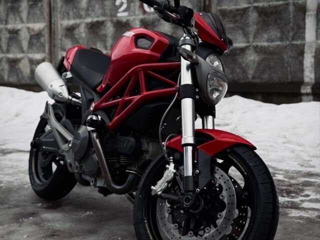 Дукаті Монстр, об'ємом двигуна 0.7 л та пробігом 0 тис. км за 6800 $, фото 1 на Automoto.ua