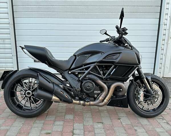 Черный Дукати Diavel 1200, объемом двигателя 0 л и пробегом 16 тыс. км за 14900 $, фото 1 на Automoto.ua