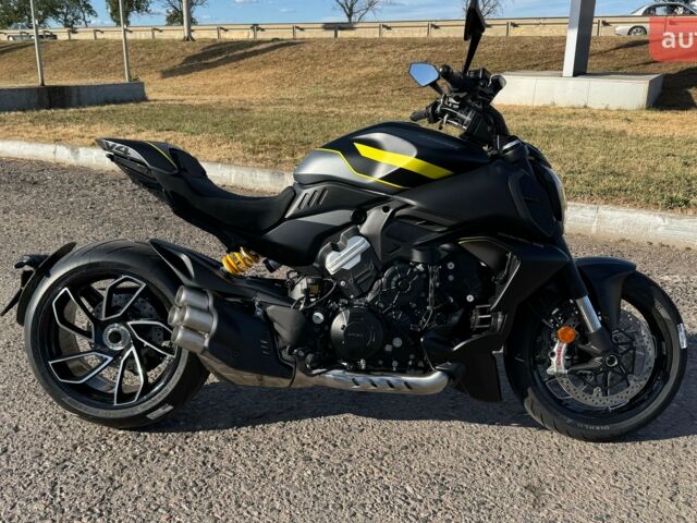 Дукати Diavel V4 1158, объемом двигателя 1.16 л и пробегом 0 тыс. км за 34566 $, фото 1 на Automoto.ua