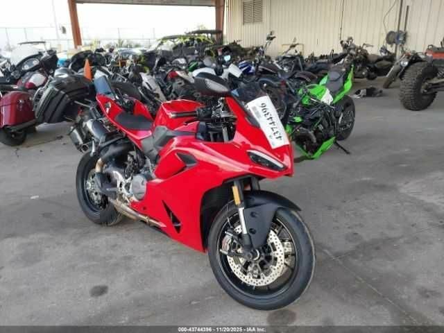 Дукаті Panigale V2, об'ємом двигуна 1 л та пробігом 0 тис. км за 7000 $, фото 1 на Automoto.ua