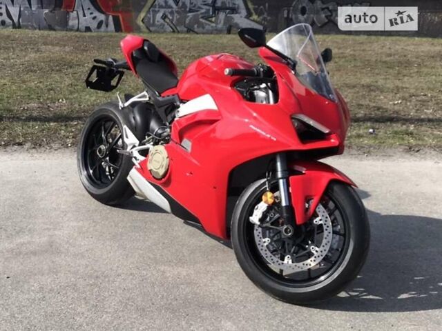 Красный Дукати Panigale V4, объемом двигателя 1.1 л и пробегом 7 тыс. км за 23500 $, фото 1 на Automoto.ua