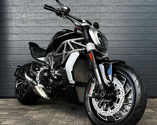 Черный Дукати XDiavel S Glossy , объемом двигателя 1.26 л и пробегом 5 тыс. км за 18000 $, фото 1 на Automoto.ua