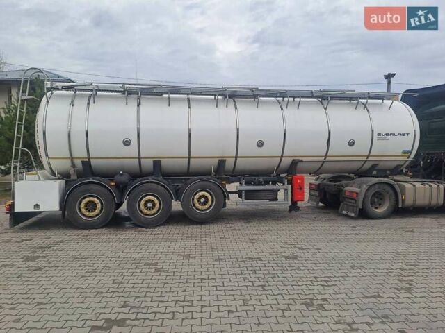 Белый Эверласт ST3-12A103-391L03AB1, объемом двигателя 0 л и пробегом 3 тыс. км за 60500 $, фото 1 на Automoto.ua