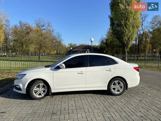 Белый ФАВ B30, объемом двигателя 1.6 л и пробегом 47 тыс. км за 7500 $, фото 1 на Automoto.ua