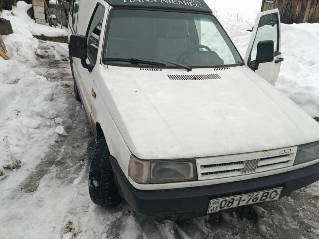 Білий Фіат 124, об'ємом двигуна 1 л та пробігом 1000 тис. км за 600 $, фото 1 на Automoto.ua