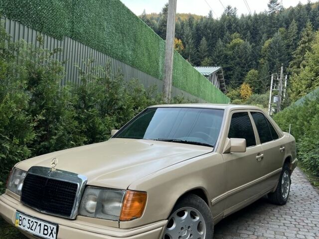 Білий Фіат 124, об'ємом двигуна 1.2 л та пробігом 300 тис. км за 3513 $, фото 1 на Automoto.ua