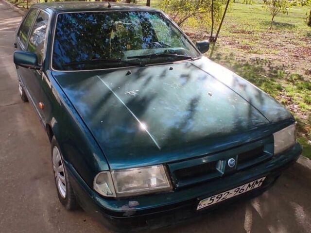 Зеленый Фиат 124, объемом двигателя 2 л и пробегом 10 тыс. км за 833 $, фото 1 на Automoto.ua