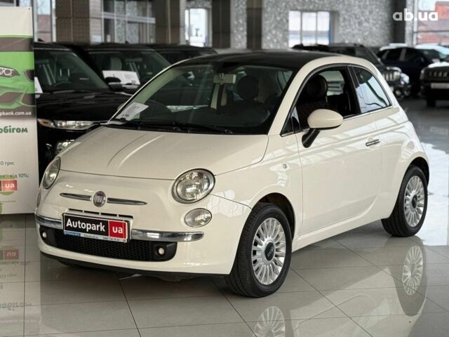 Белый Фиат 500, объемом двигателя 1.4 л и пробегом 100 тыс. км за 6790 $, фото 1 на Automoto.ua