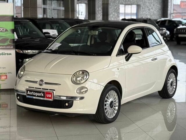 Белый Фиат 500, объемом двигателя 1.4 л и пробегом 100 тыс. км за 6940 $, фото 1 на Automoto.ua