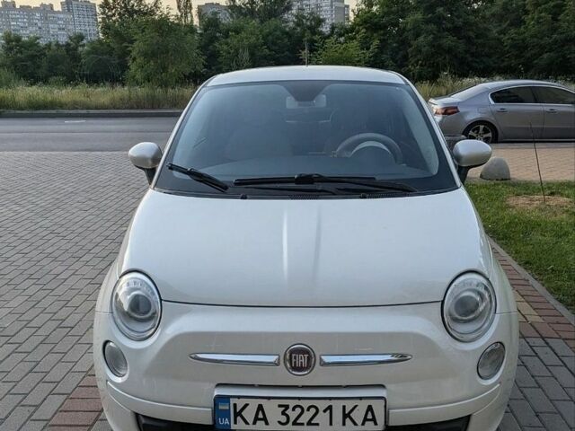 Білий Фіат 500, об'ємом двигуна 1.37 л та пробігом 128 тис. км за 7300 $, фото 1 на Automoto.ua