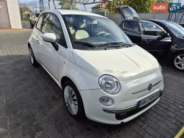 Фиат 500 2012 в Одессе на Automoto.ua Белый Фиат 500, объемом двигателя 1.37 л и пробегом 171 тыс. км за 6700 $, фото 1 на Automoto.ua