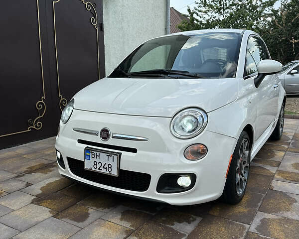 Білий Фіат 500, об'ємом двигуна 1.4 л та пробігом 79 тис. км за 10500 $, фото 1 на Automoto.ua