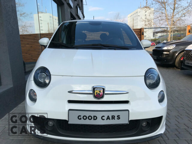 Білий Фіат 500, об'ємом двигуна 1.4 л та пробігом 9 тис. км за 16900 $, фото 1 на Automoto.ua