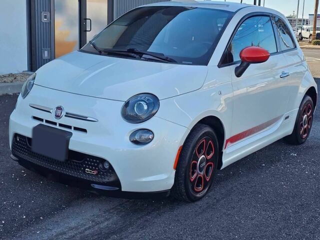 Белый Фиат 500, объемом двигателя 0 л и пробегом 107 тыс. км за 3460 $, фото 1 на Automoto.ua