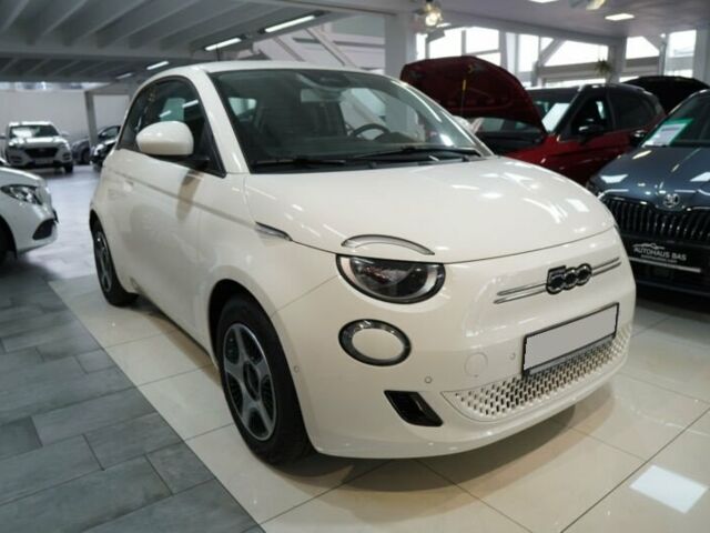 Белый Фиат 500, объемом двигателя 0 л и пробегом 0 тыс. км за 28000 $, фото 1 на Automoto.ua
