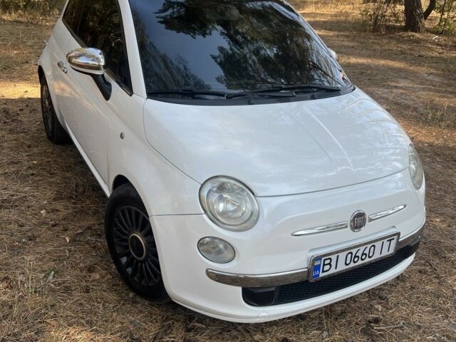 Білий Фіат 500, об'ємом двигуна 1.2 л та пробігом 195 тис. км за 4401 $, фото 1 на Automoto.ua