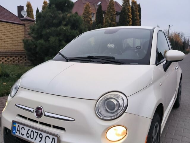 Белый Фиат 500, объемом двигателя 0 л и пробегом 107 тыс. км за 5400 $, фото 1 на Automoto.ua