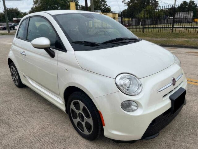 Білий Фіат 500, об'ємом двигуна 0 л та пробігом 70 тис. км за 5000 $, фото 1 на Automoto.ua