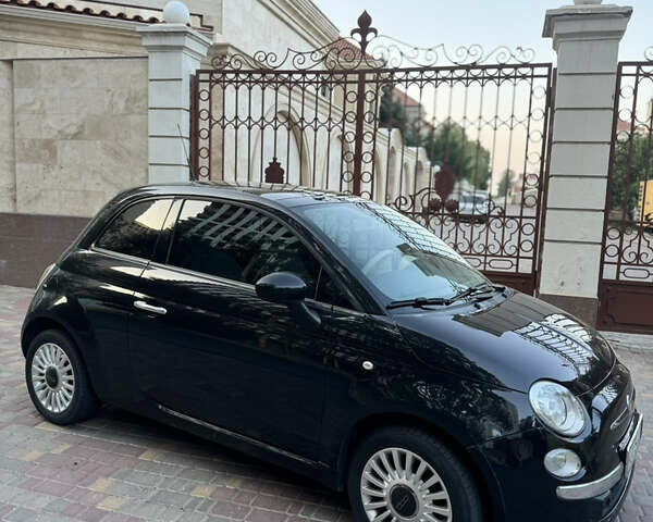 Черный Фиат 500, объемом двигателя 1.24 л и пробегом 168 тыс. км за 6000 $, фото 1 на Automoto.ua
