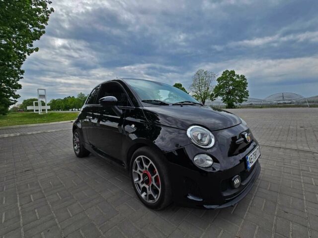 Черный Фиат 500, объемом двигателя 1.4 л и пробегом 155 тыс. км за 7300 $, фото 1 на Automoto.ua