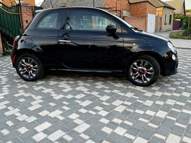 Черный Фиат 500, объемом двигателя 1.4 л и пробегом 102 тыс. км за 8800 $, фото 1 на Automoto.ua