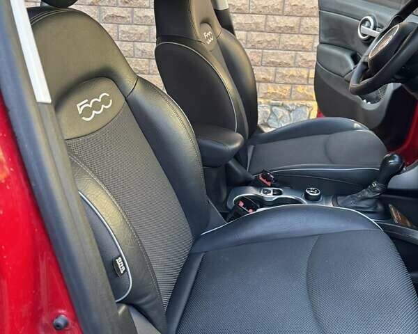 Червоний Фіат 500, об'ємом двигуна 1.4 л та пробігом 58 тис. км за 13000 $, фото 1 на Automoto.ua