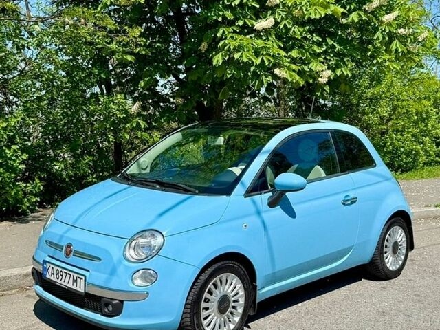 Синий Фиат 500, объемом двигателя 1.24 л и пробегом 145 тыс. км за 7500 $, фото 1 на Automoto.ua